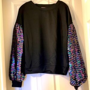 Essue drop shoulder sequin sleeve sweatshirt, black & mermaid, NWT, S/M